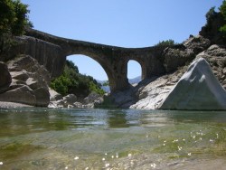 wo_ist_diese_Bruecke.jpg (36.43 KiB) 12364 mal betrachtet wo_ist_diese_Bruecke.jpg