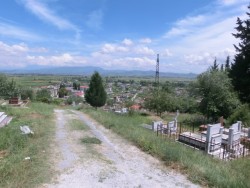 Friedhof Mbrostari.JPG