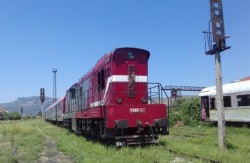 der erste Zug in Elbasan.jpg